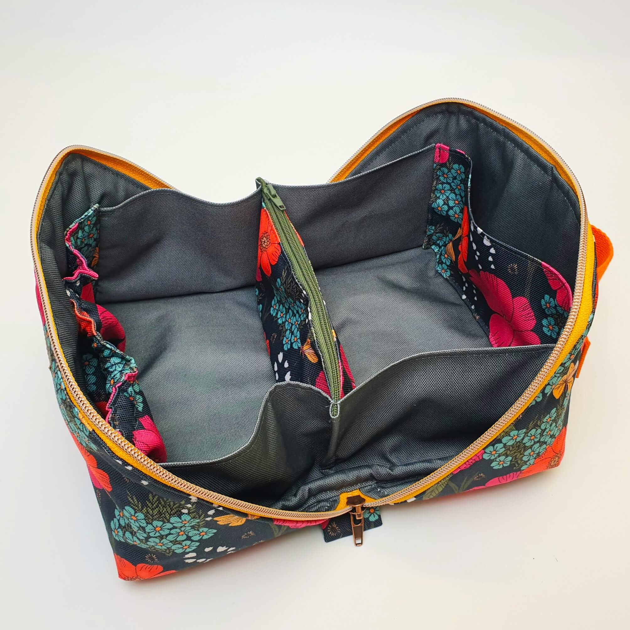 Trousse cosmétique grande ouverture Fleuri orange & vert intérieur vide