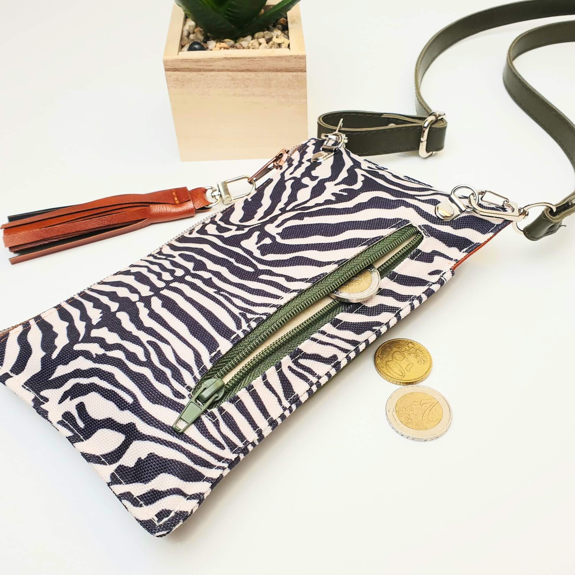 Pochette téléphone zèbre poche porte monnaie