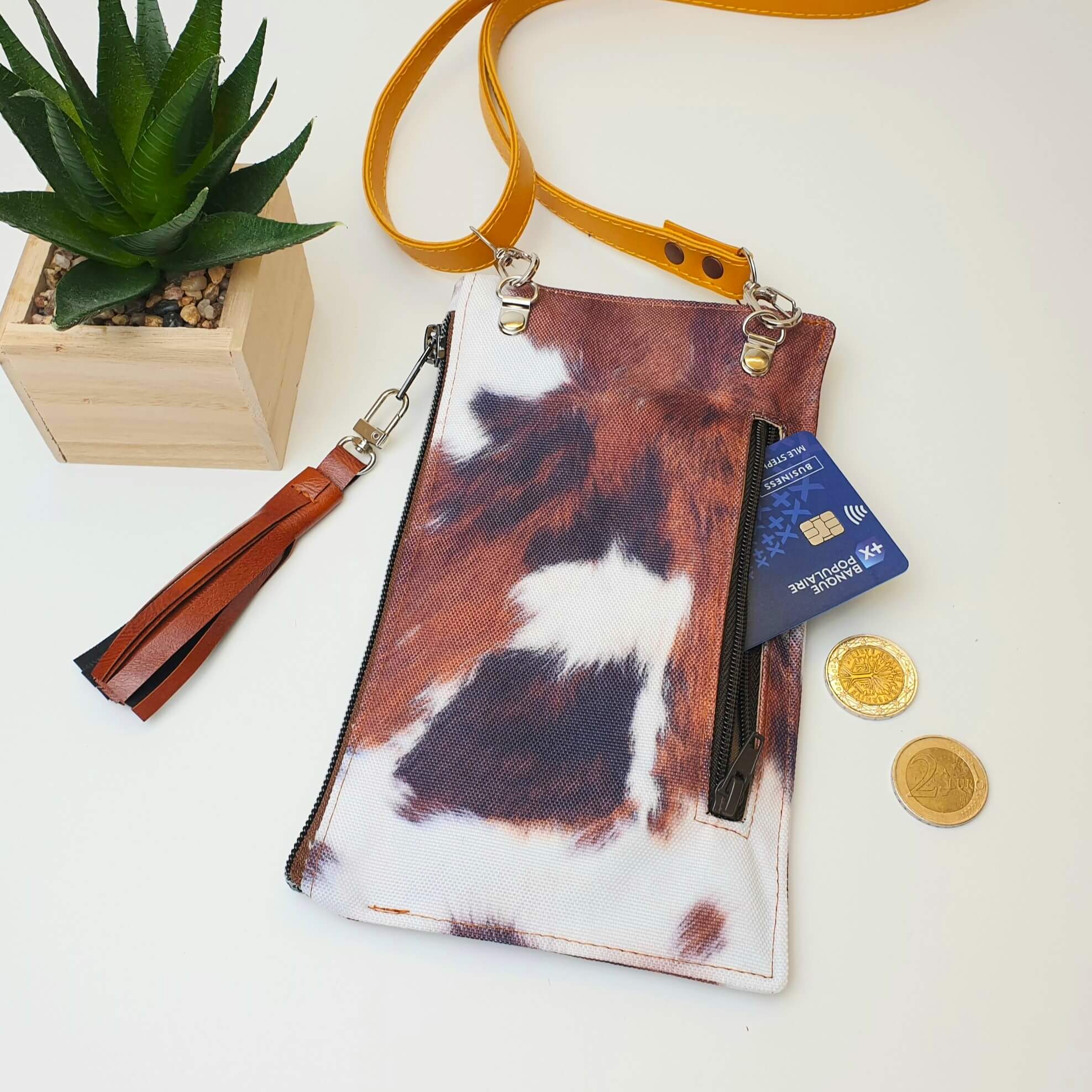 Pochette téléphone peau de bête & simili cuir marron porte-monnaie