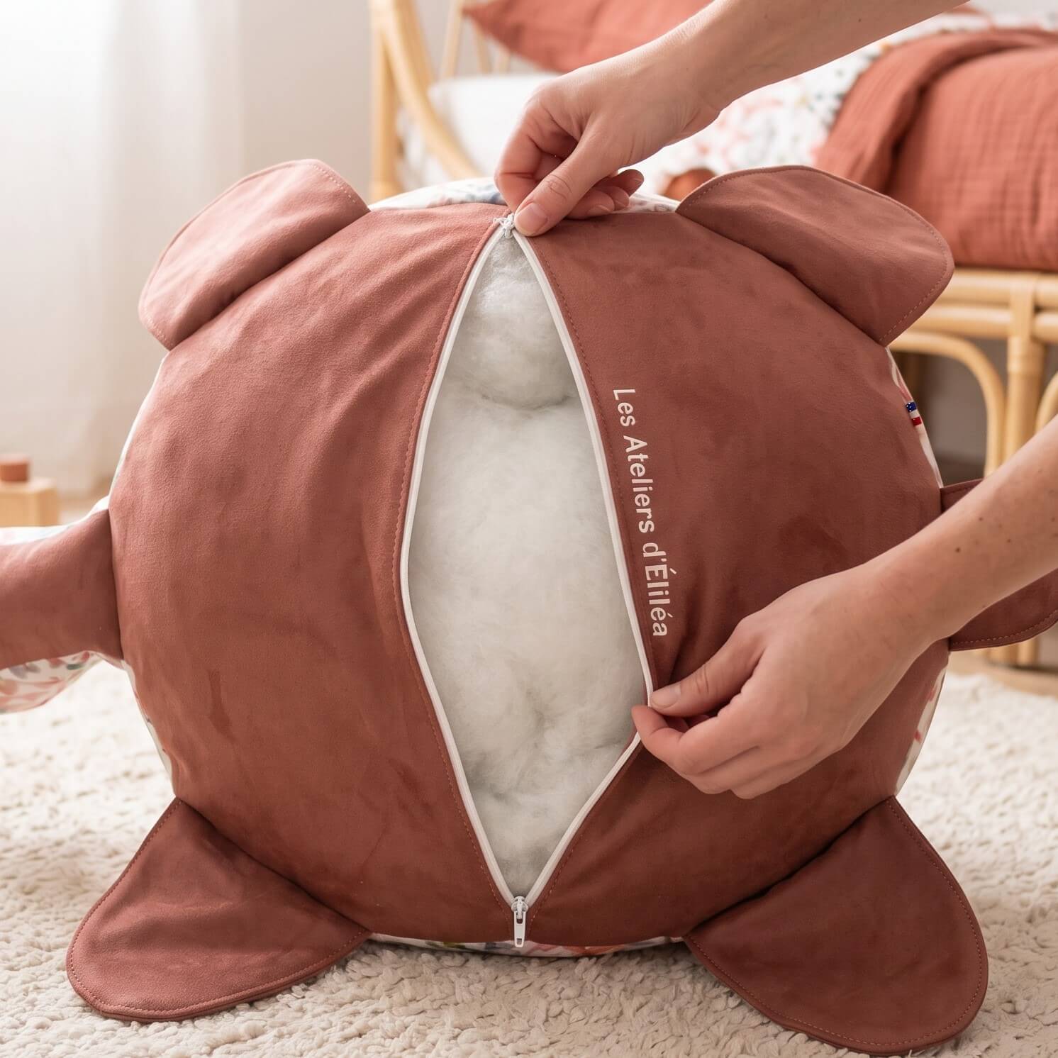 Pouf tortue présentation 2