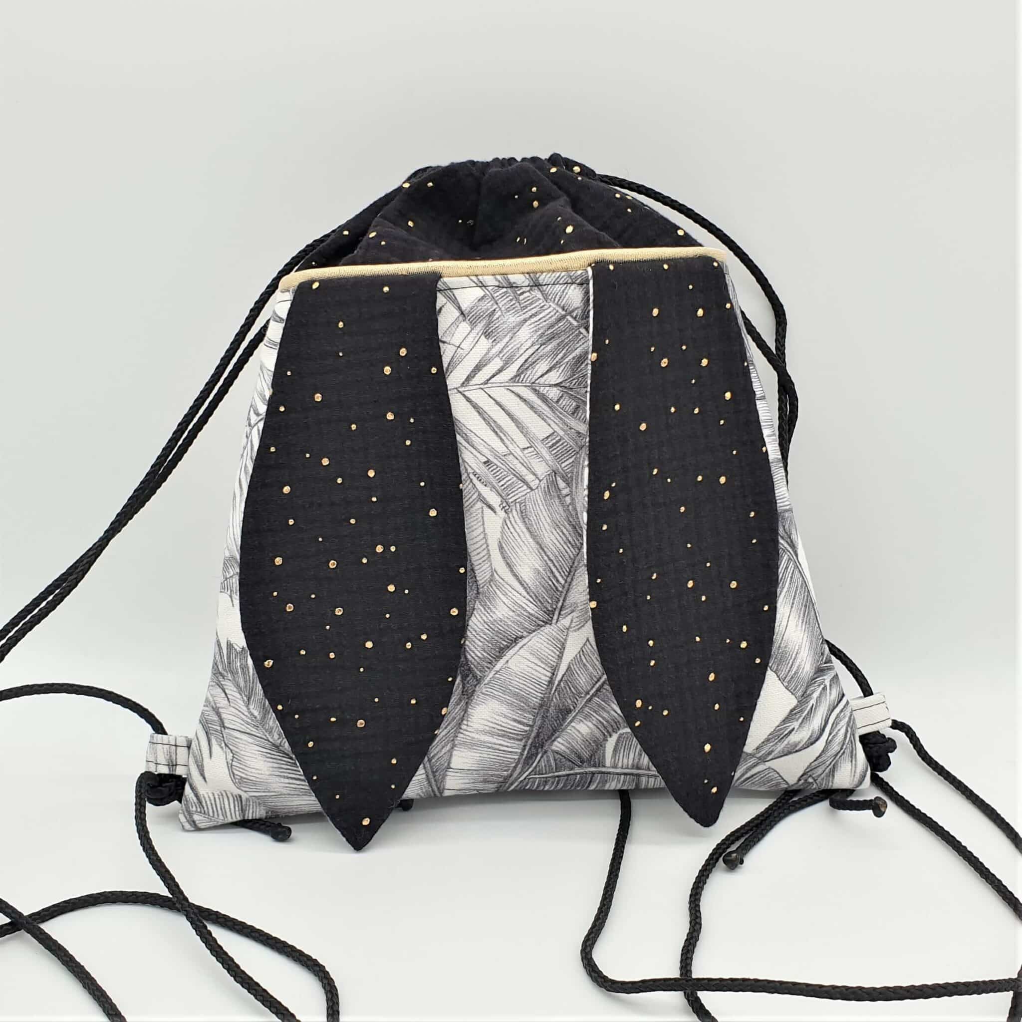 Sac-a-dos-lapin-noir-blanc-dore
