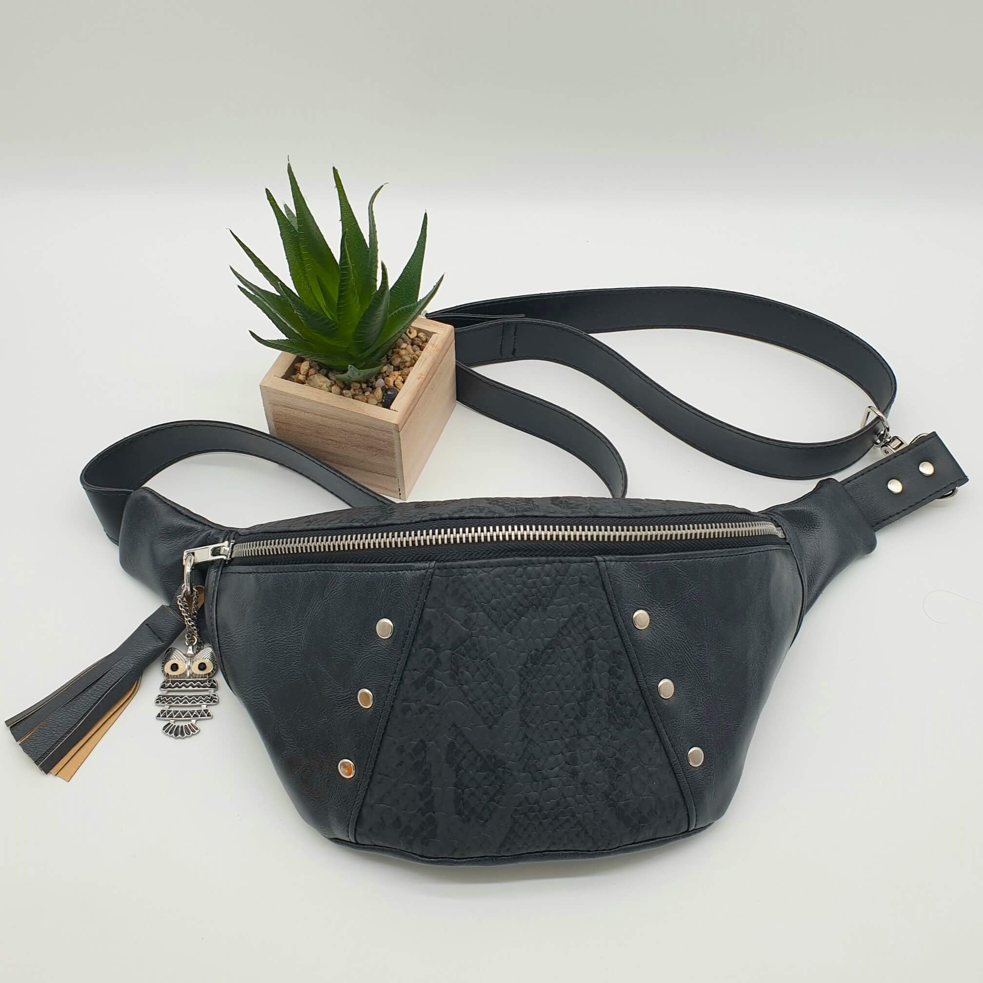 Sac banane de créateur simili face 0