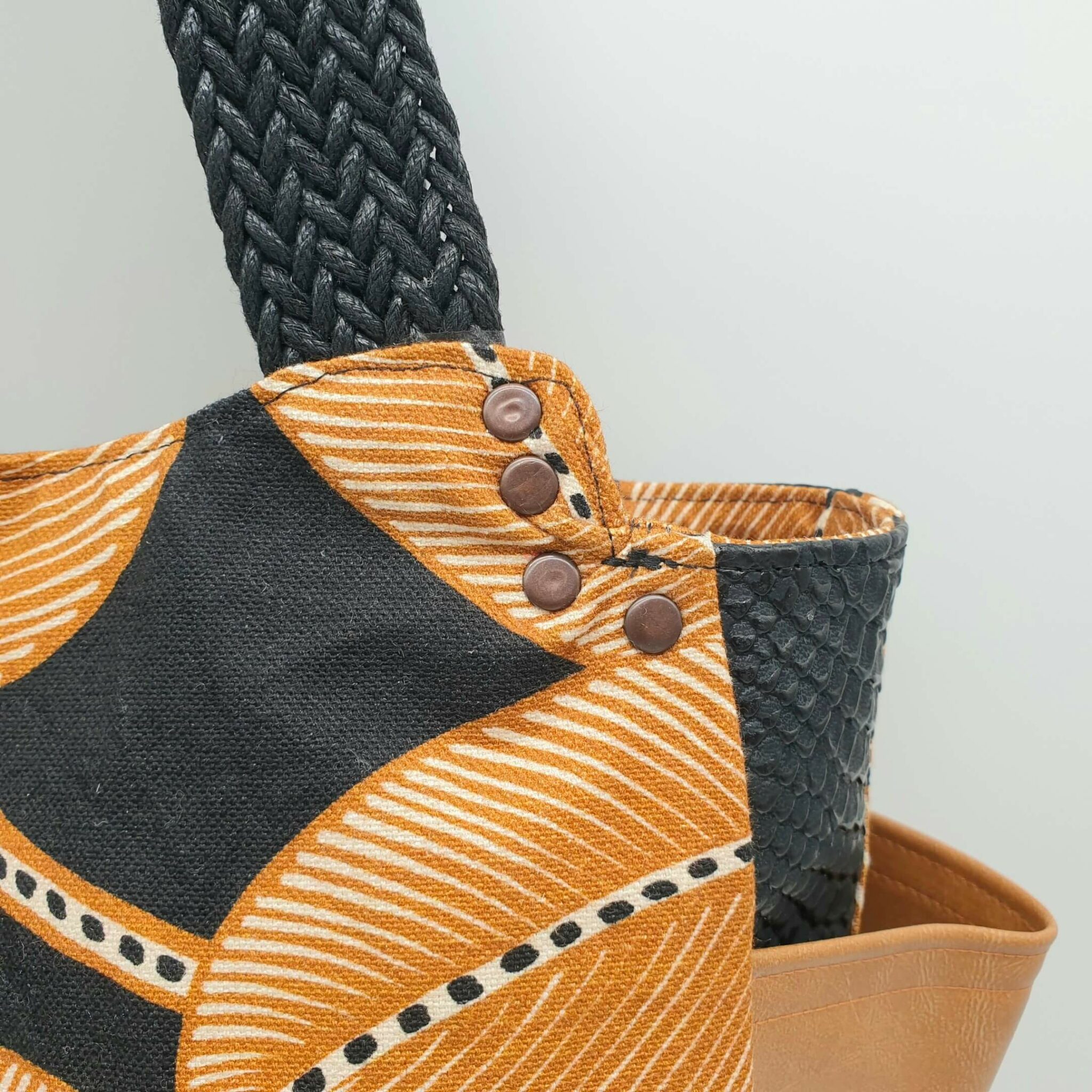 Sac à main de Créateur camel & noir rivet