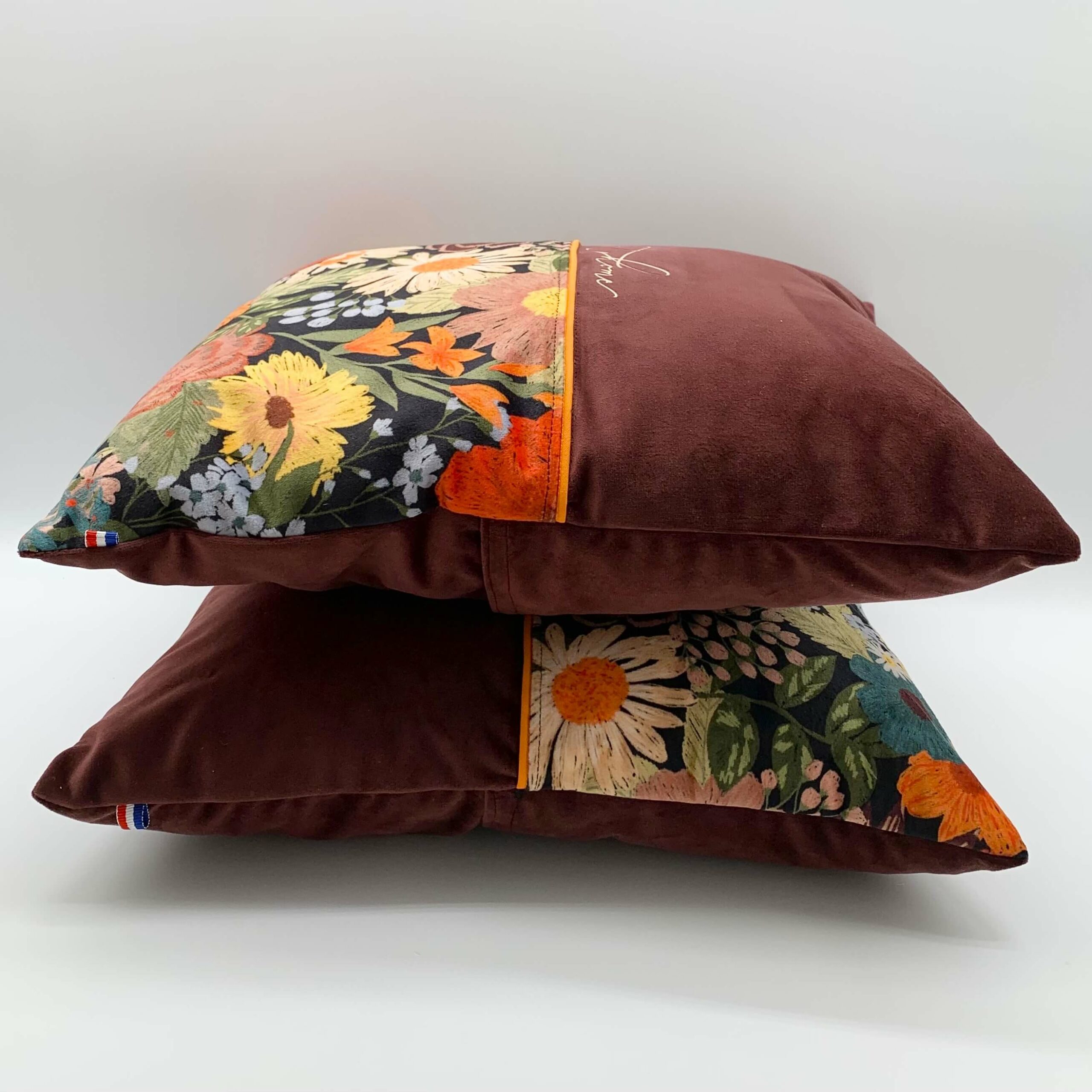 Coussin 40cm x 40cm prune profil