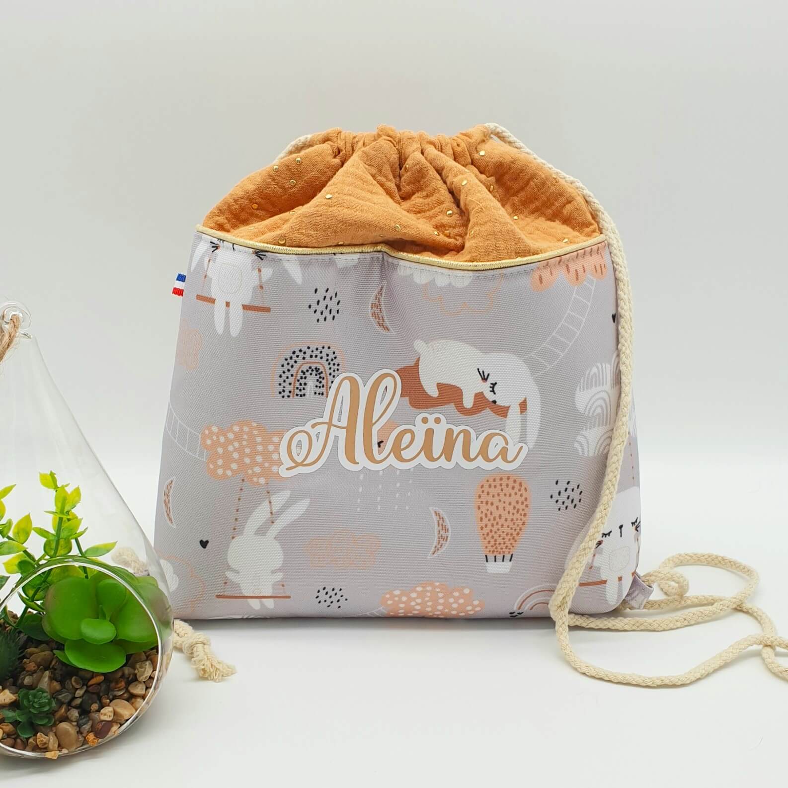 Sac à dos enfant personnalisé Lapin gris face bis
